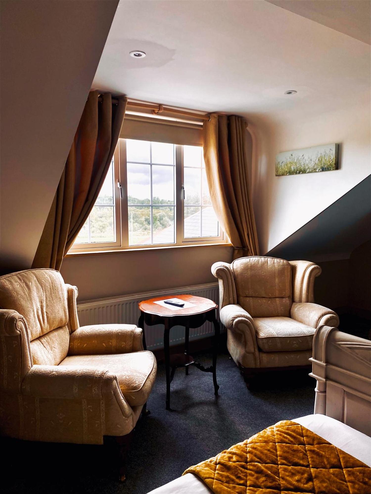 Dulrush Lodge Guest House, Restaurant And Self-Catering Белийк Екстериор снимка