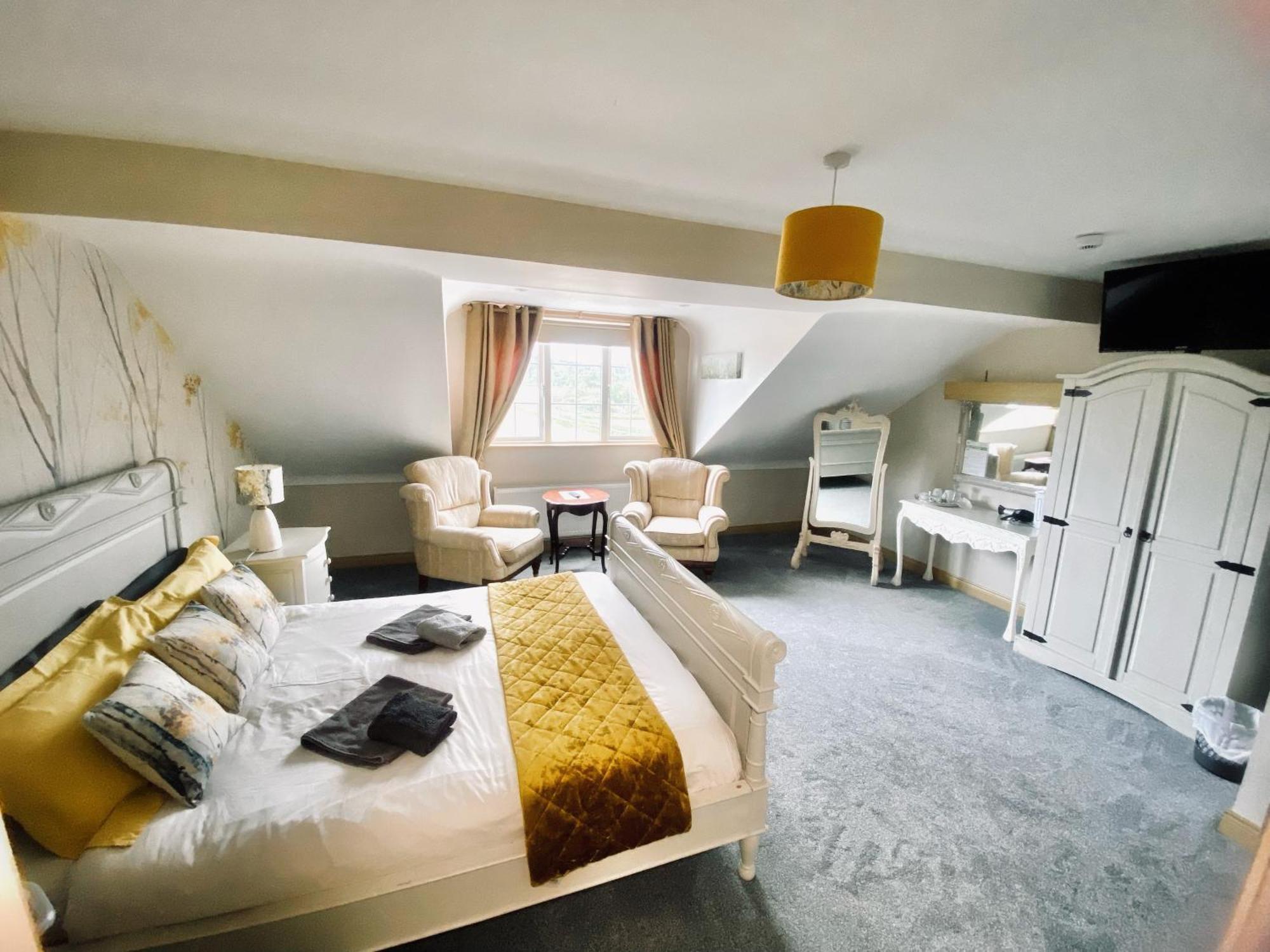 Dulrush Lodge Guest House, Restaurant And Self-Catering Белийк Екстериор снимка