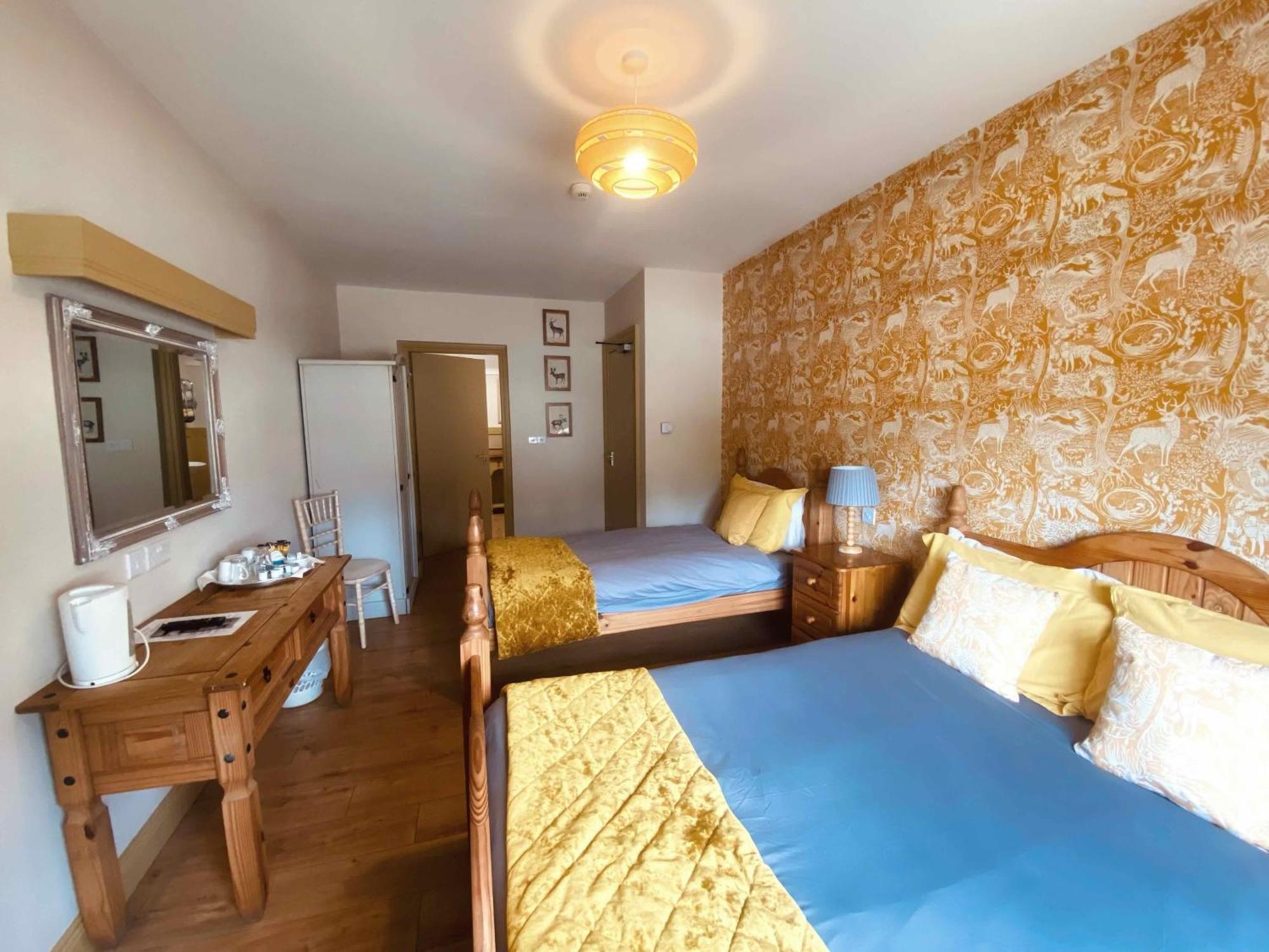 Dulrush Lodge Guest House, Restaurant And Self-Catering Белийк Екстериор снимка